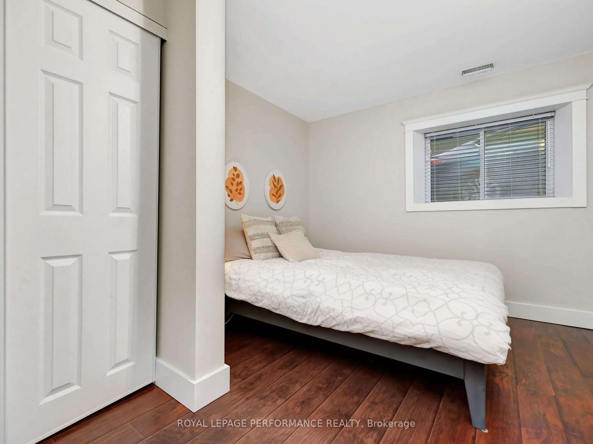 156 Prince Albert Street photo 28