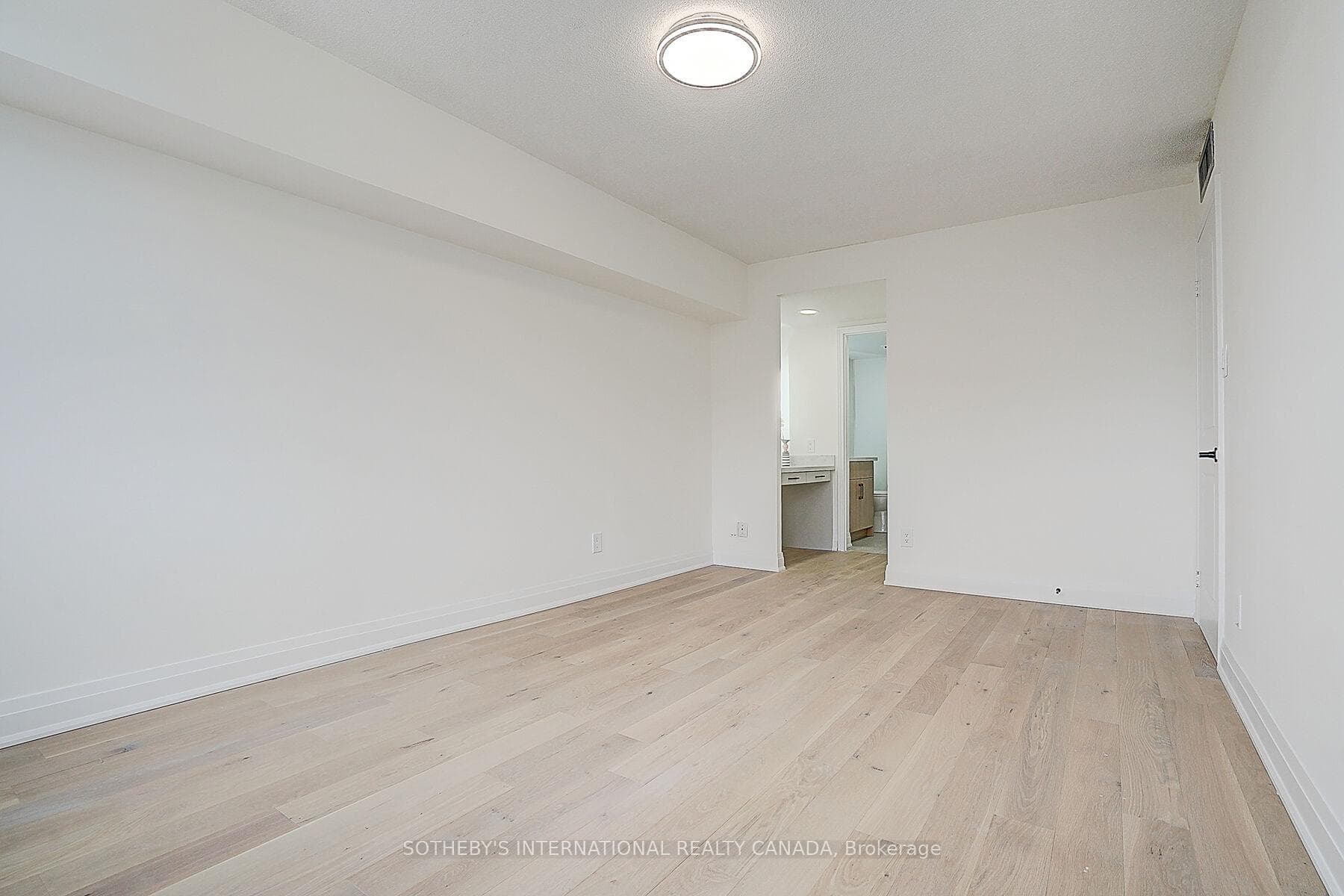 1240 Marlborough Court Unit 704 photo 39