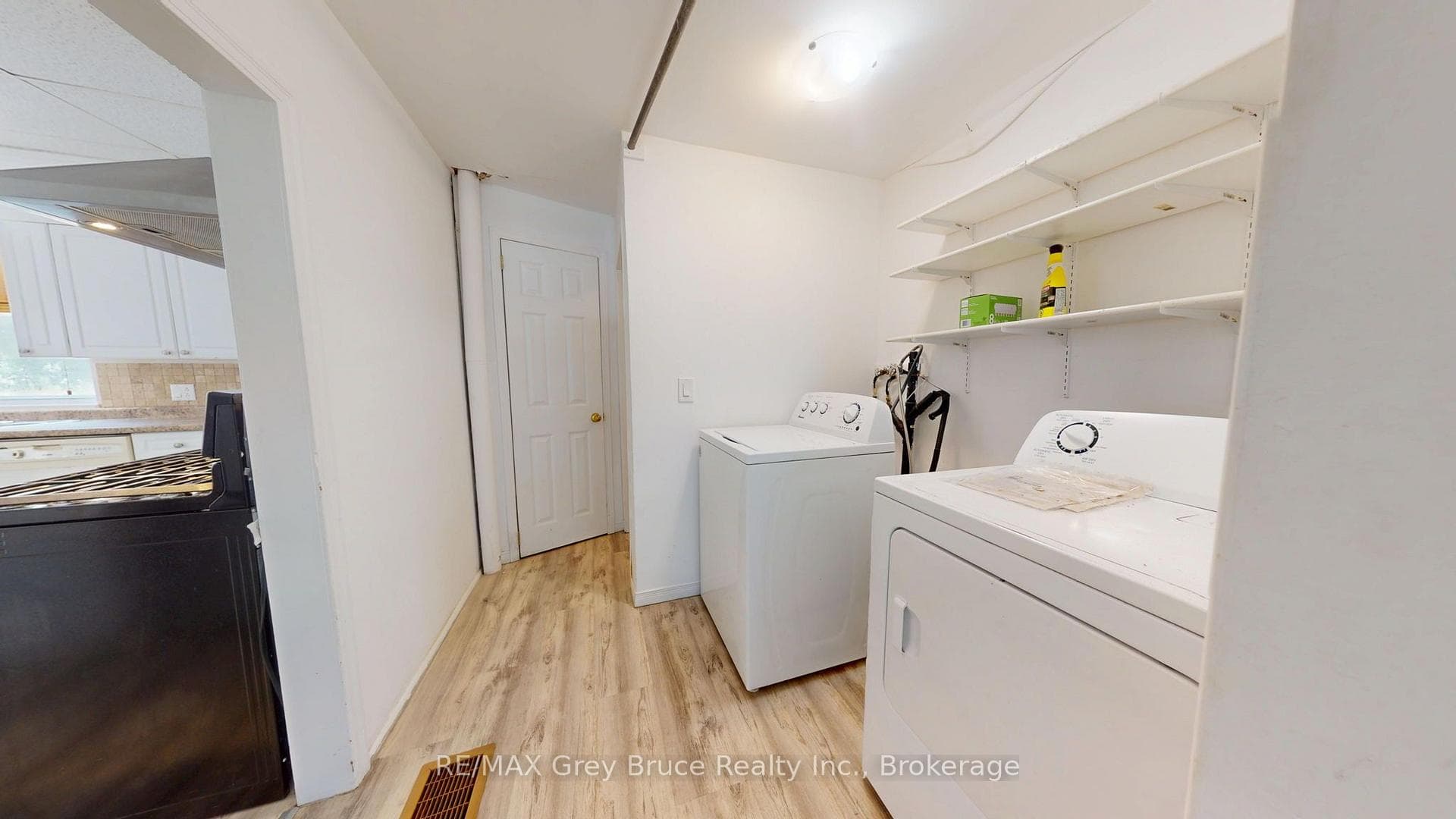 Main floor In-Suite Laundry