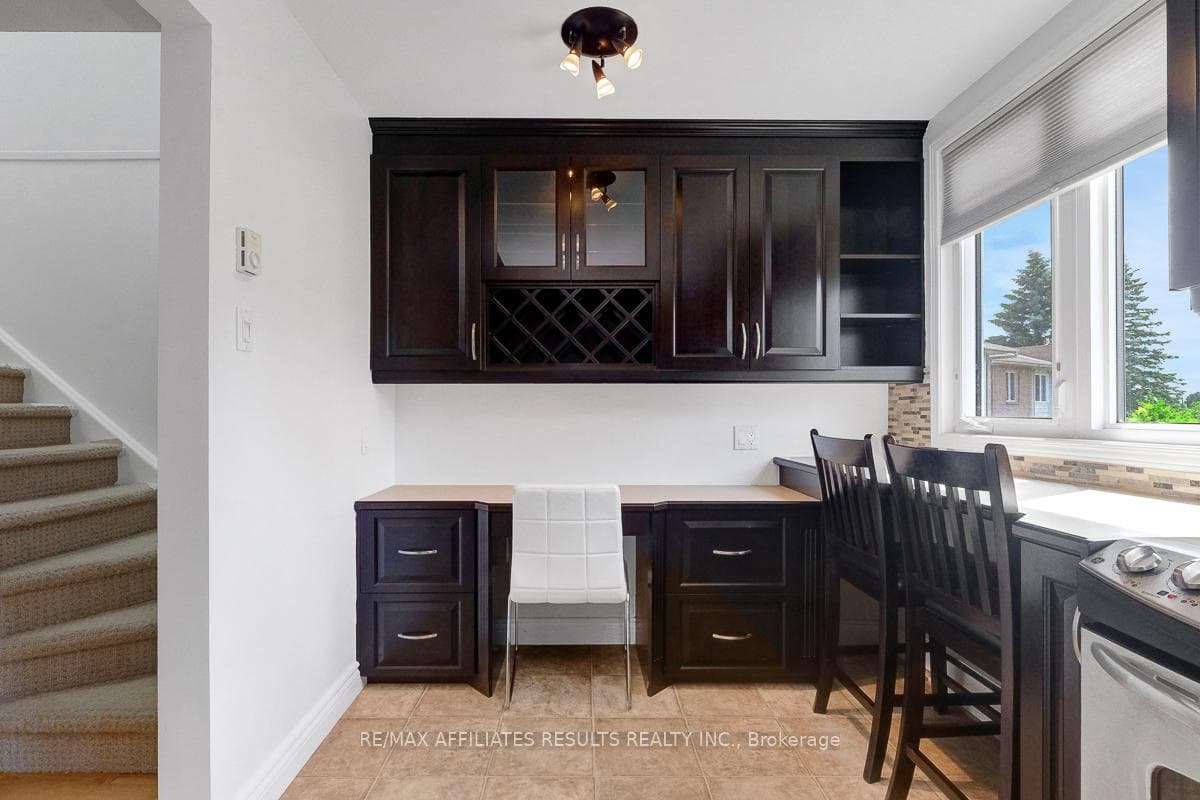6549 Bilberry Drive Unit 6549B photo 19