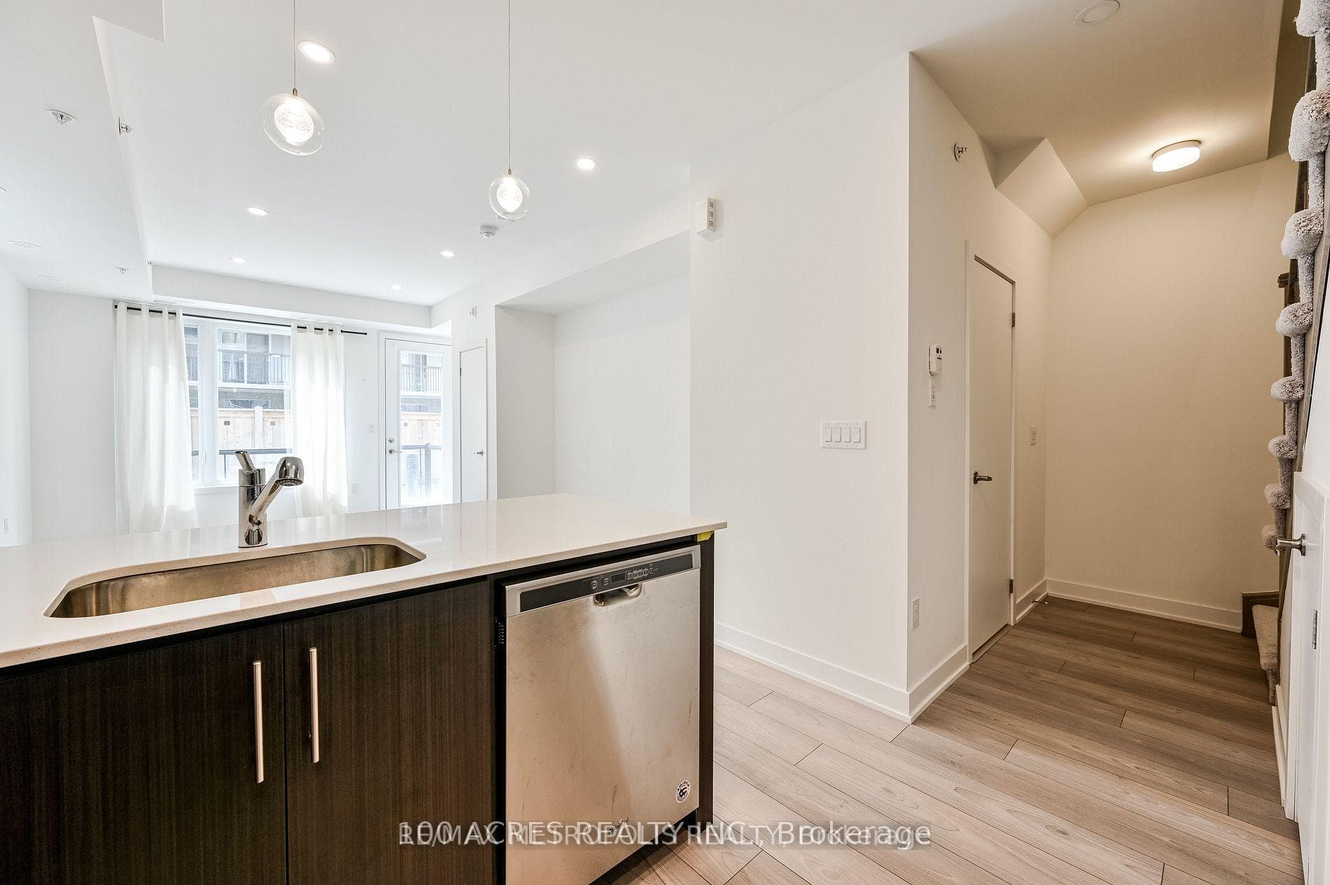 3488 Widdicombe Way Unit 8 photo 20