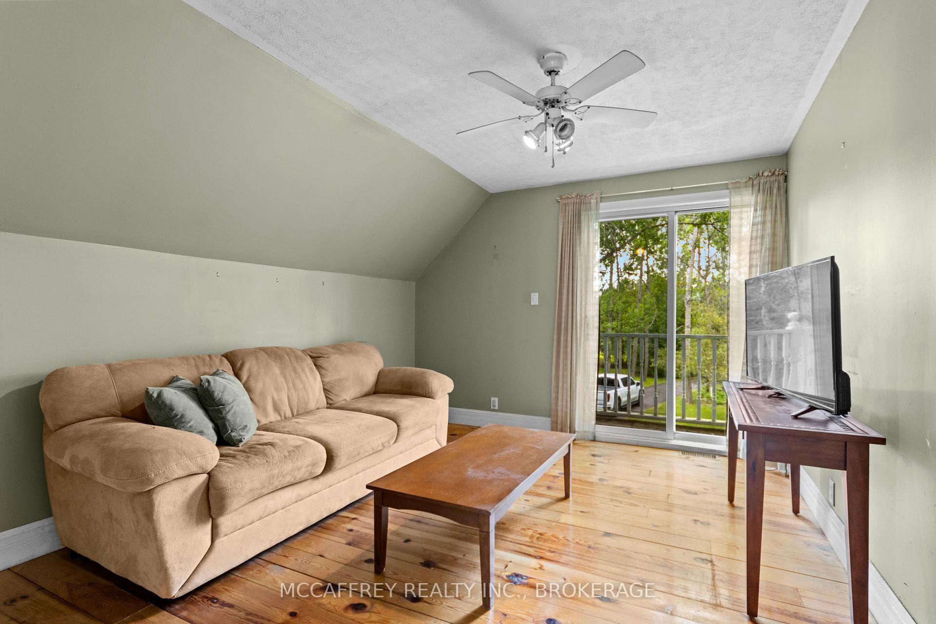 535 BEECHWOOD Road photo 29