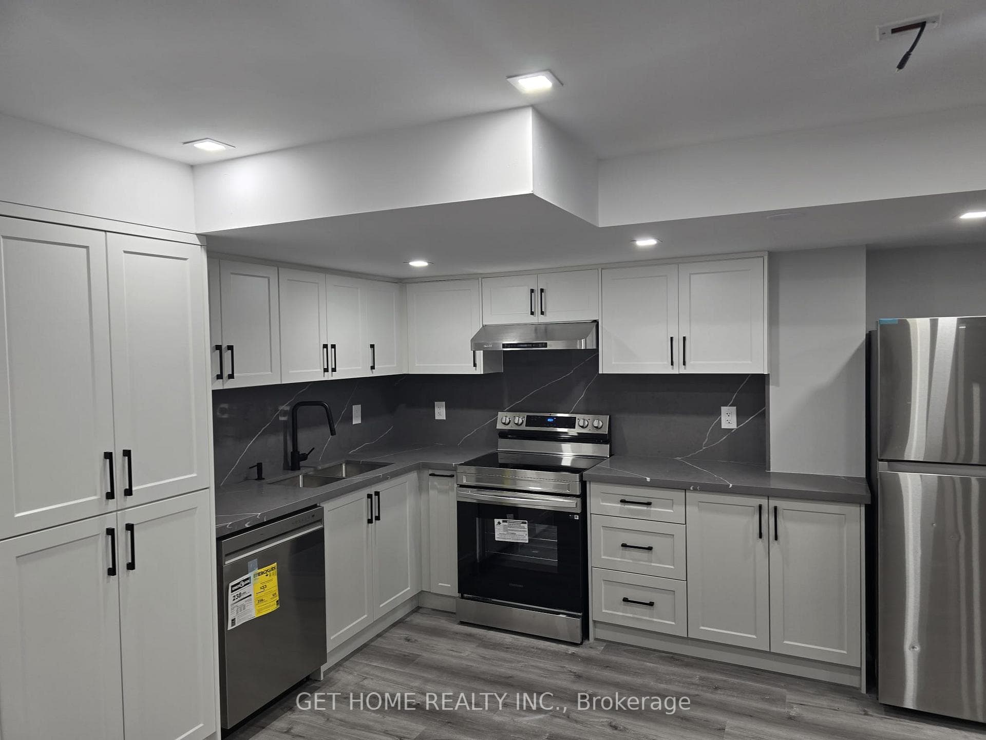 99 Maskell Crescent Unit Bsmt photo 7