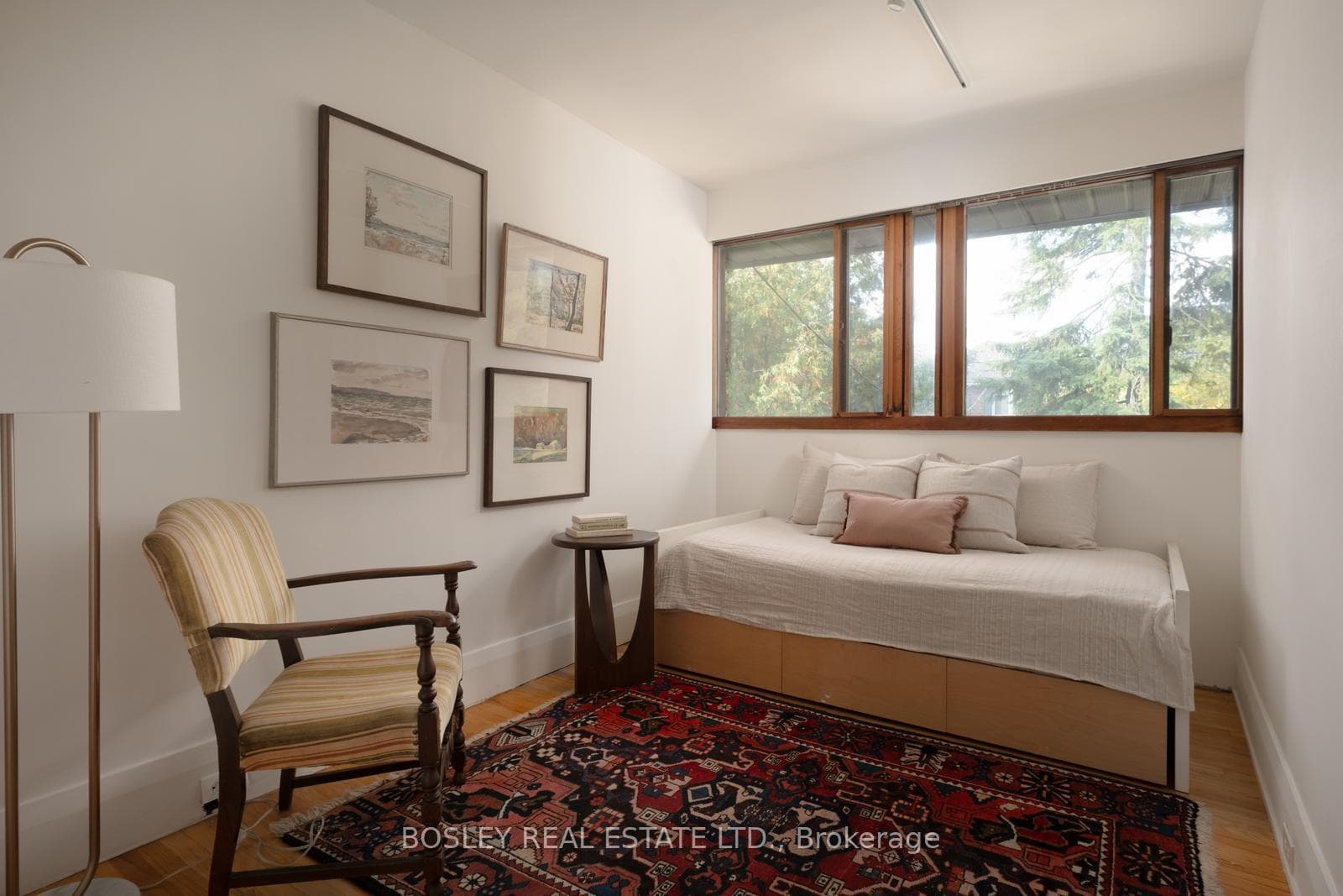 169 Heath Street photo 31