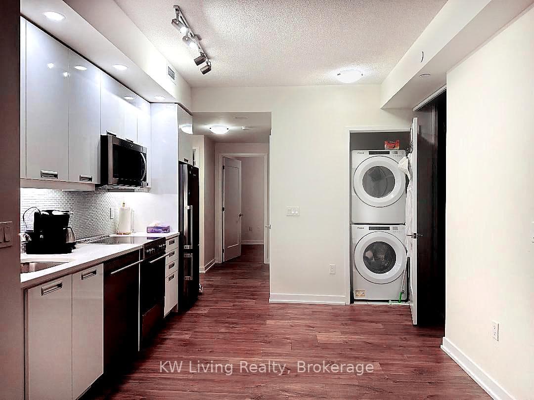 99 John Street Unit 3201 photo 24