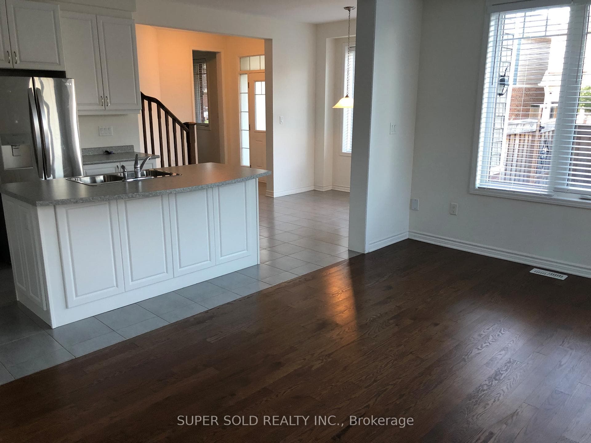 474 Grey Landing Drive photo 2
