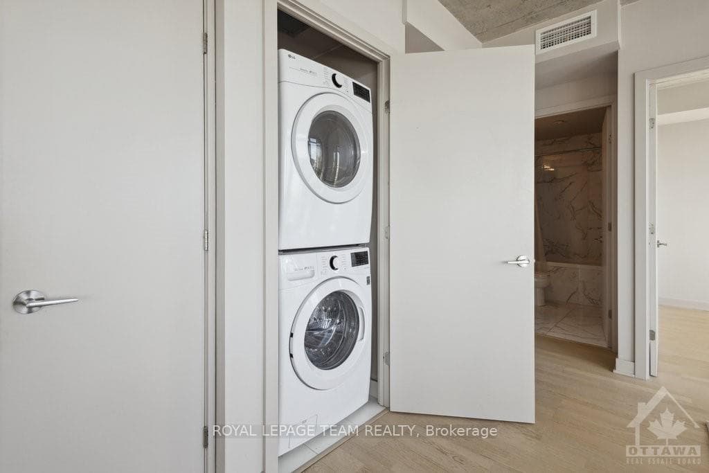 203 CATHERINE Street Unit 1501 photo 22