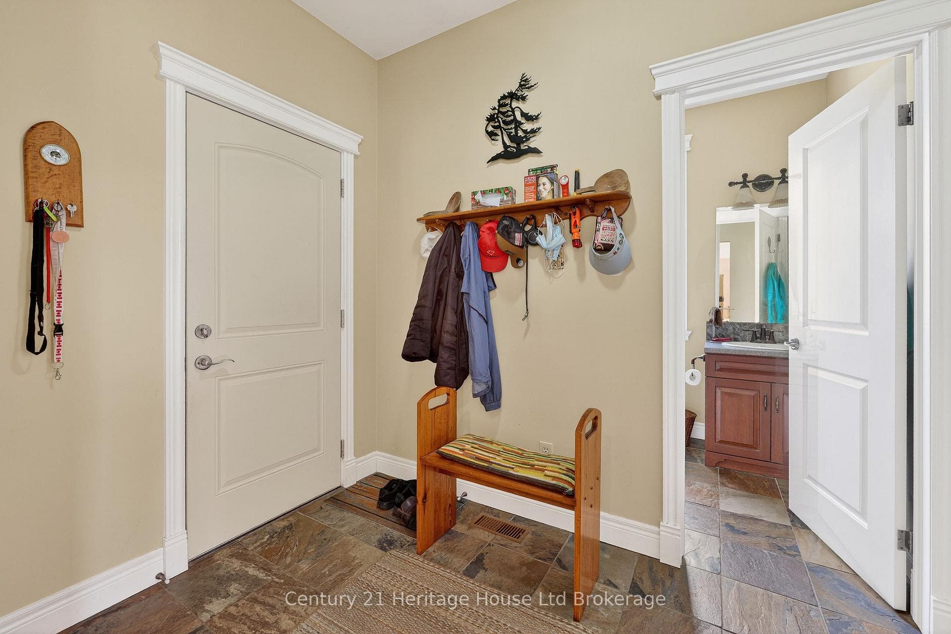 15 Hampden Street photo 17