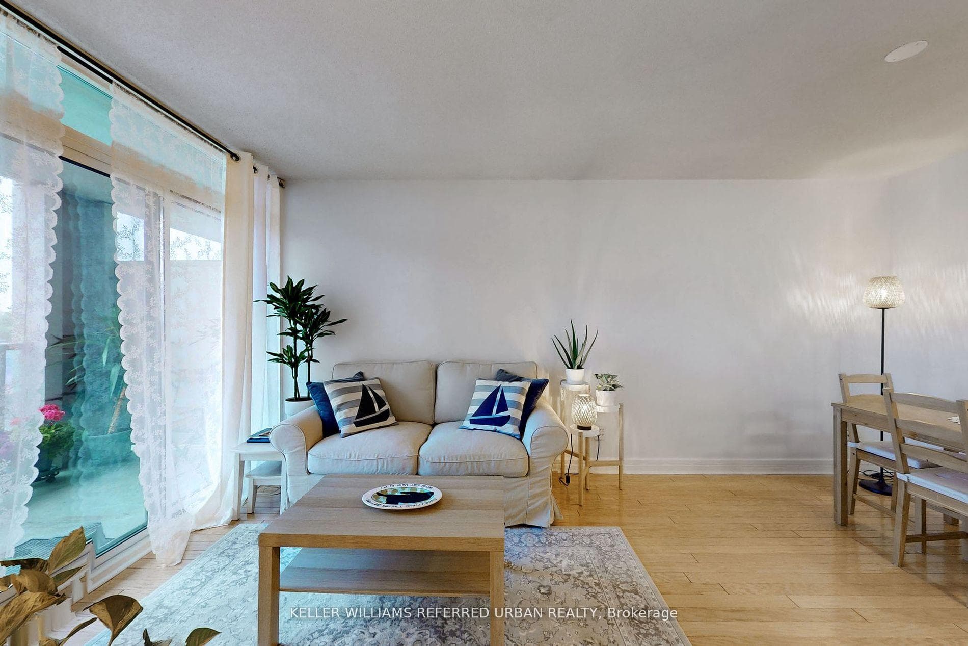 18 Harrison Garden Boulevard Unit 611 photo 10
