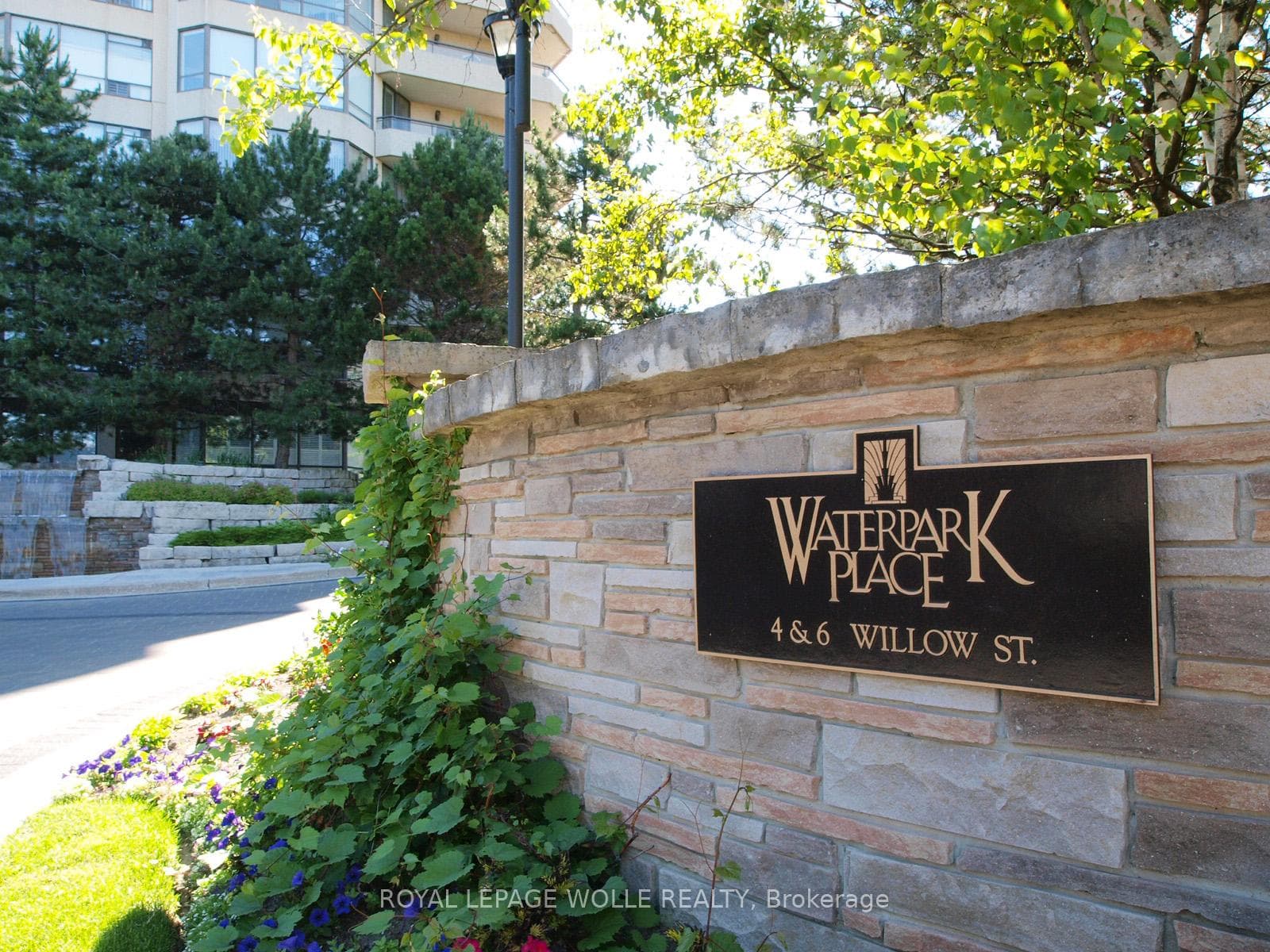 4 Willow Street Unit 1103 photo 2