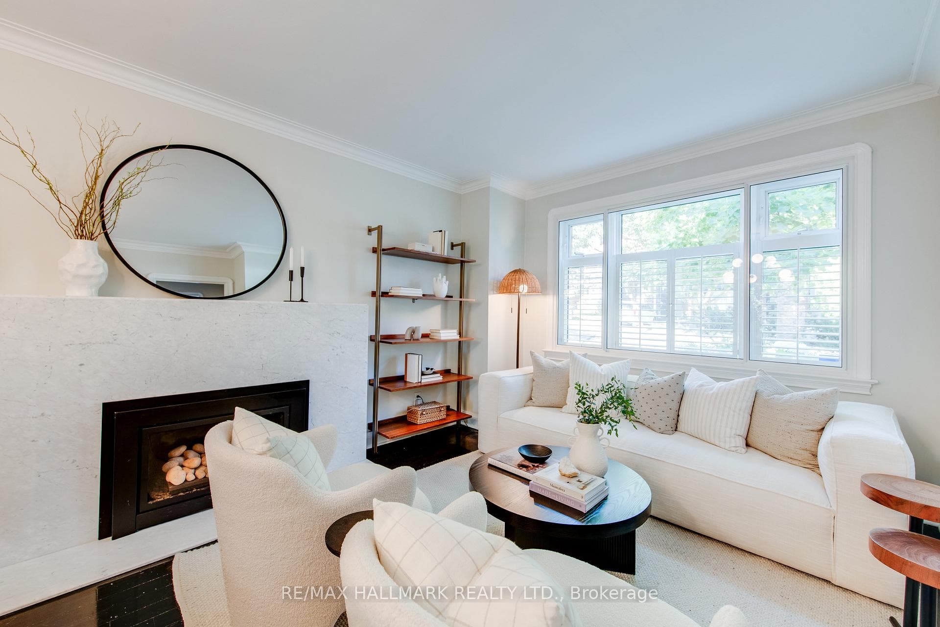 64 Southwood Drive photo 2