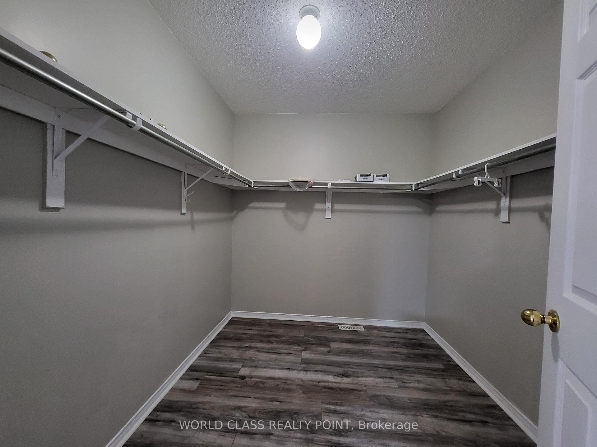 77 Robert Attersley Drive photo 23
