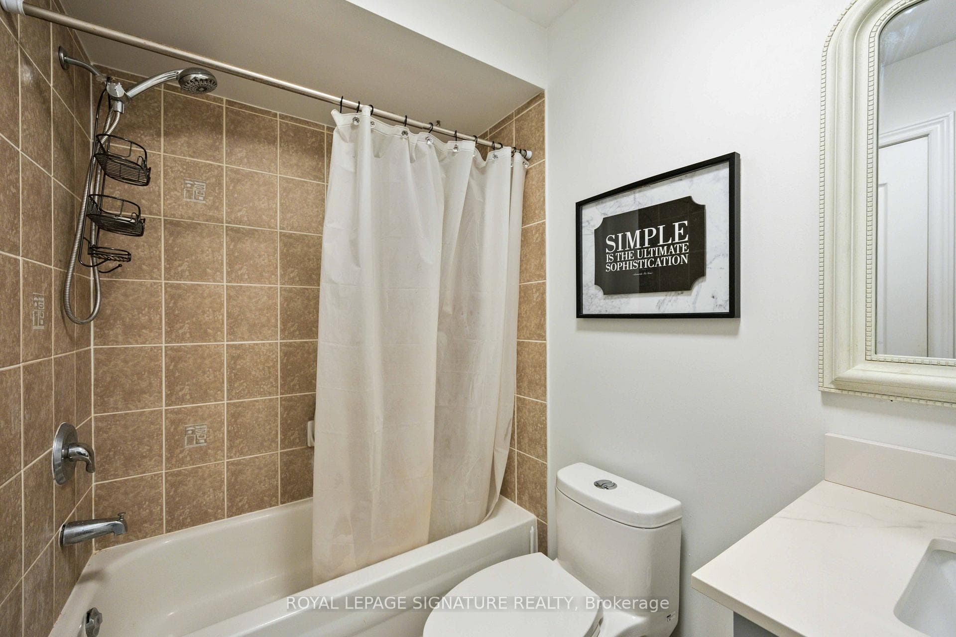 5438 Tenth Line photo 21