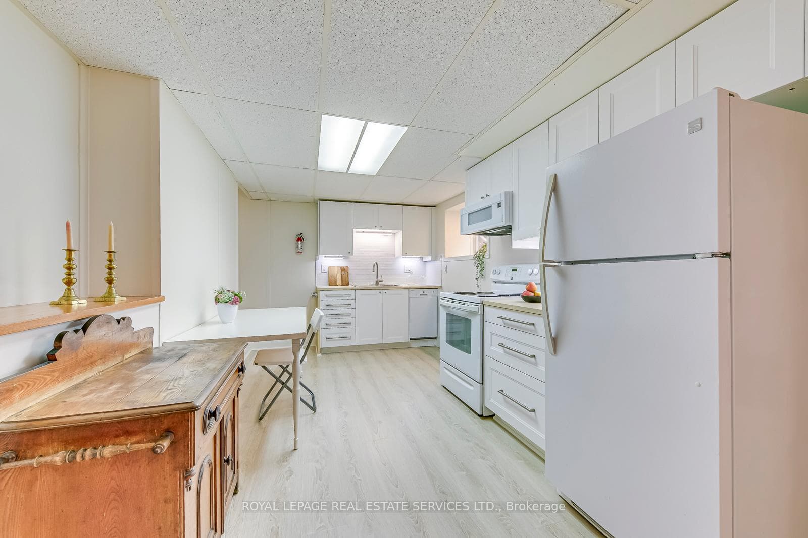 63 High Park Boulevard Unit 4 photo 5