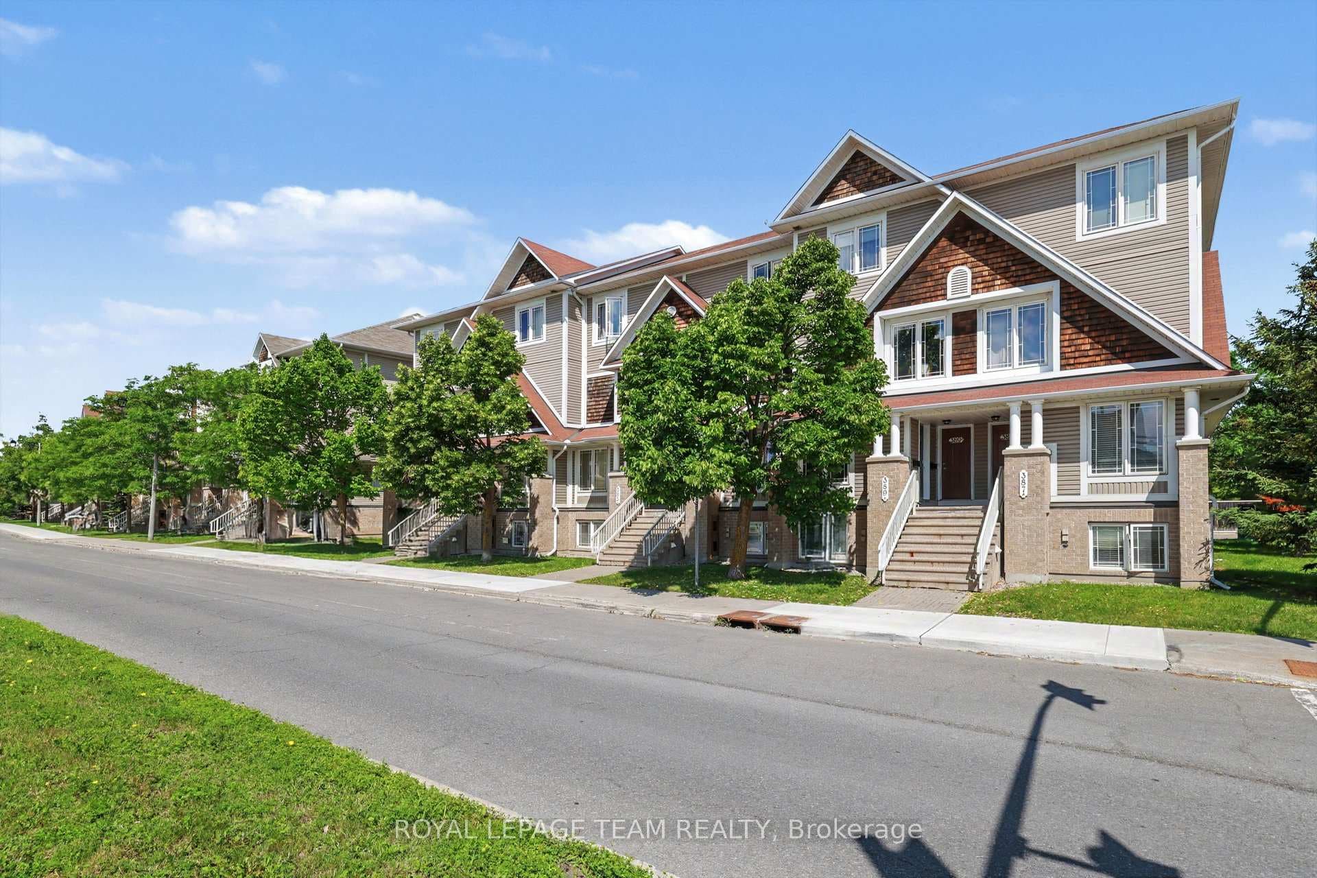 391 Chapman Mills Drive Unit A photo 2
