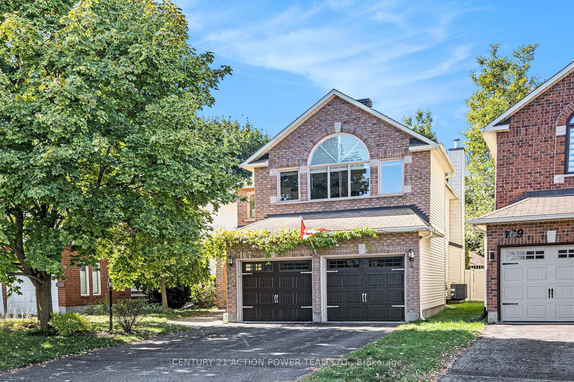 167 GRENADIER Way photo 1