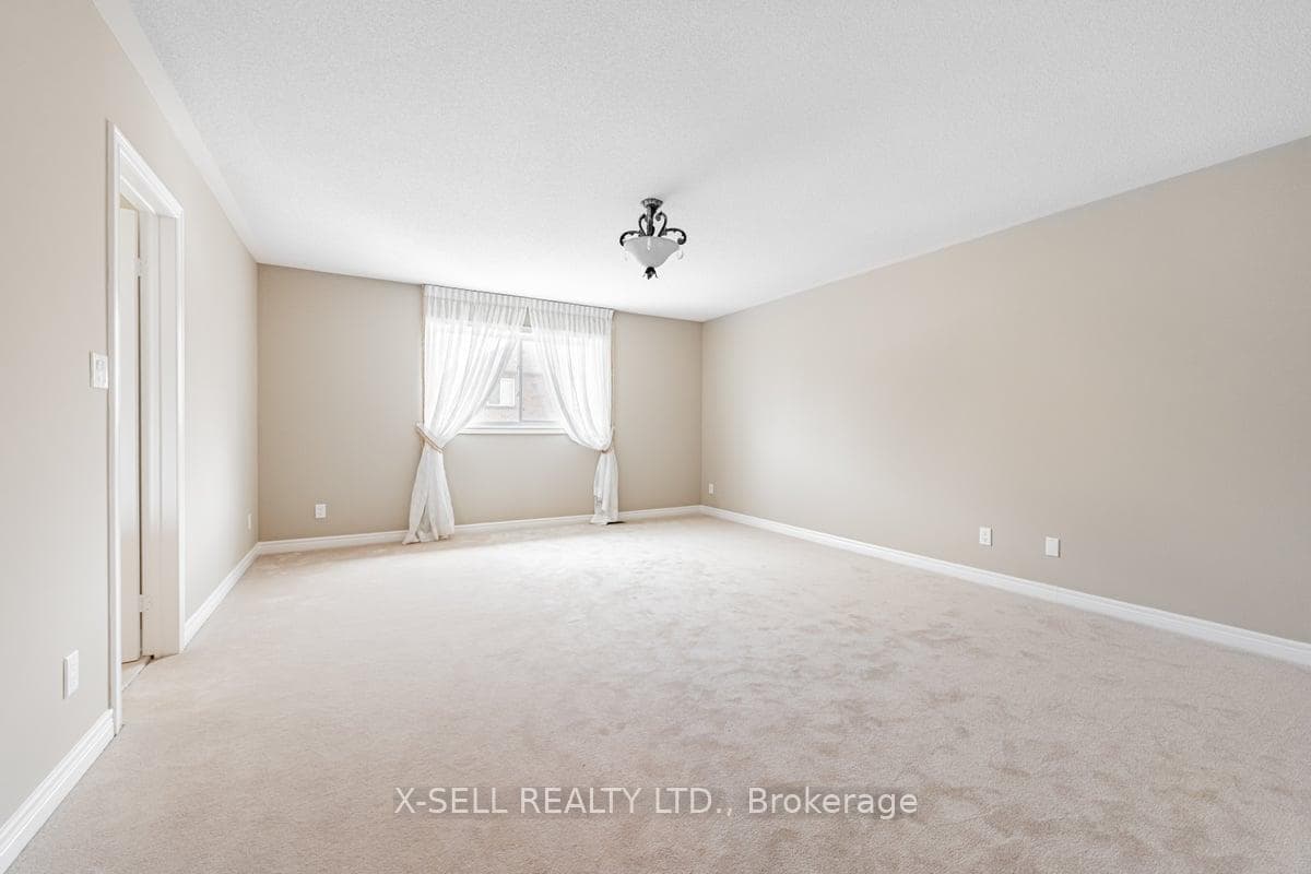 20 Tufton Crescent photo 15