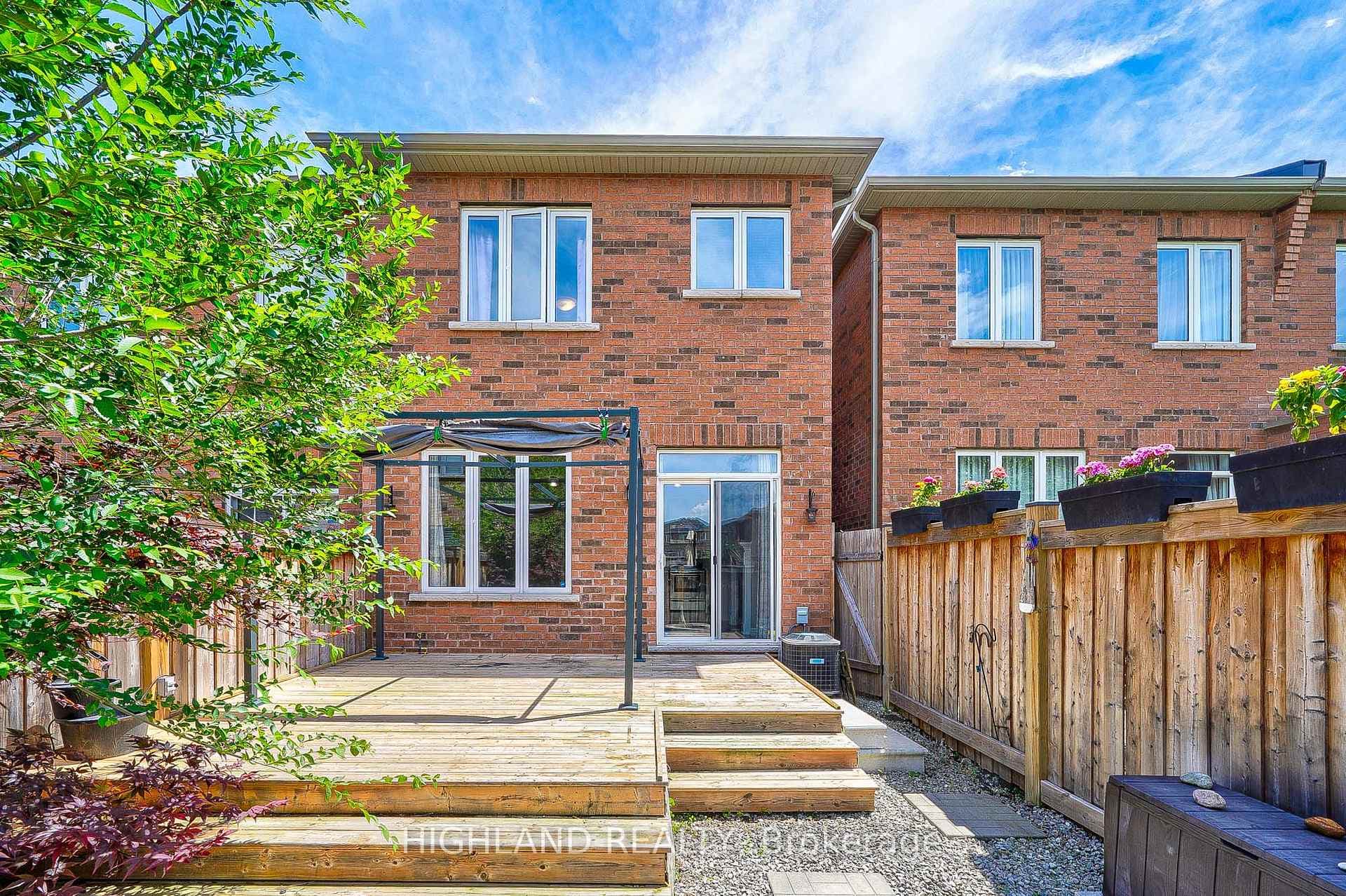 71 Ridgegate Crescent photo 27