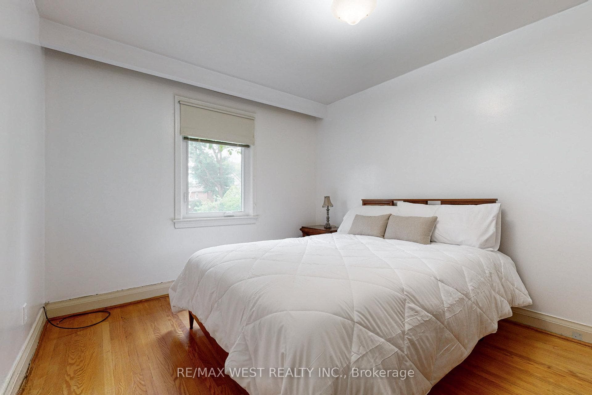 60 Parkchester Road photo 17