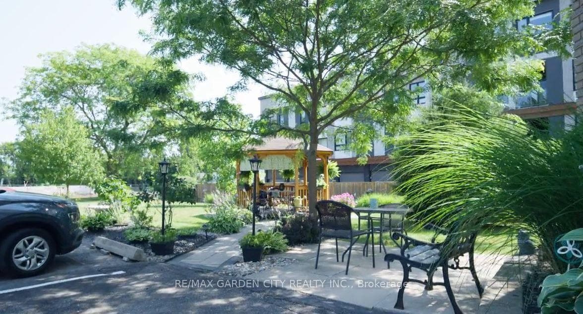 20 JOHN Street Unit 205 photo 43