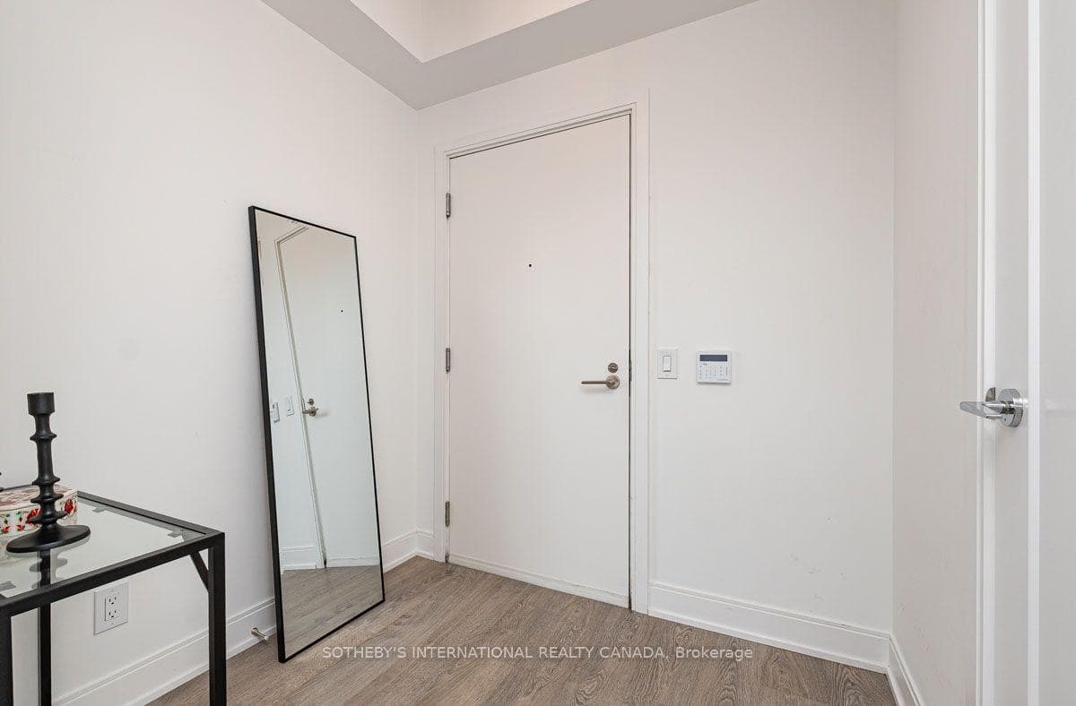 70 Annie Craig Drive Unit 4805 photo 4