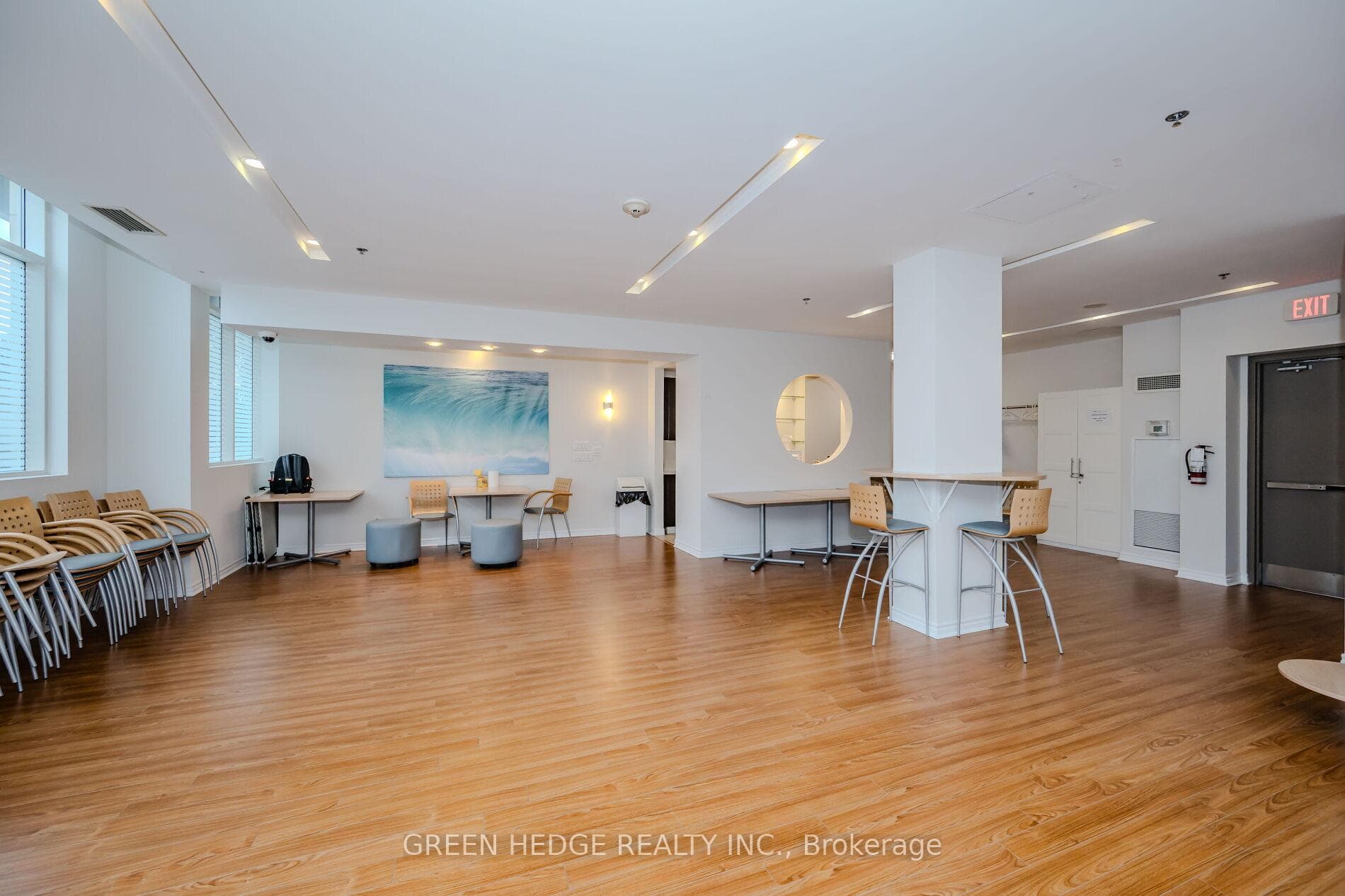 3865 Lake Shore Boulevard Unit #213 photo 23