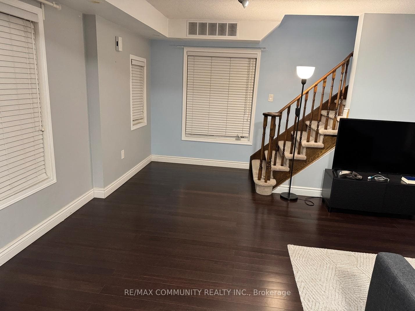 2117 Bur Oak Avenue photo 9