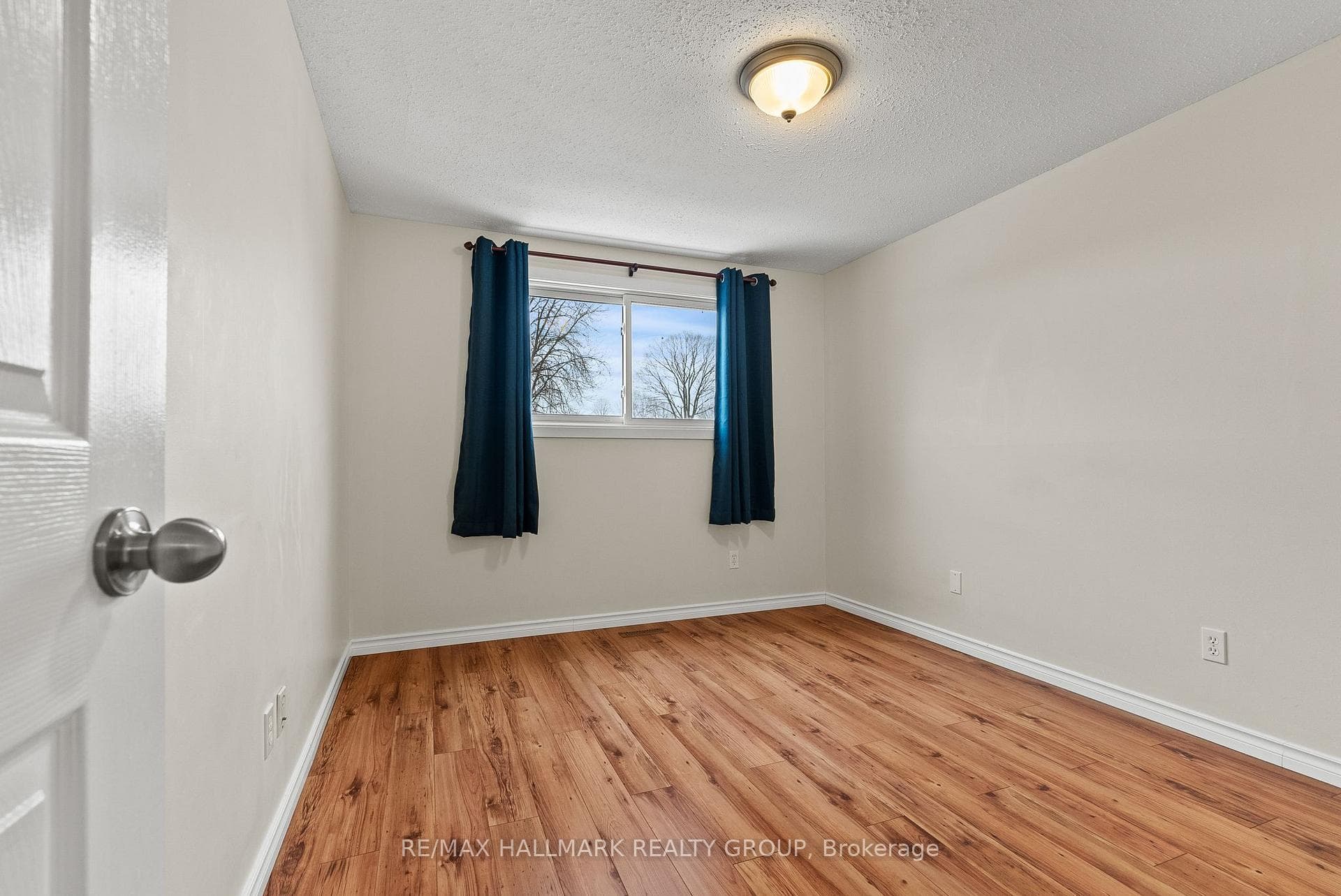 405 MONTFORT Street Unit 14 photo 22