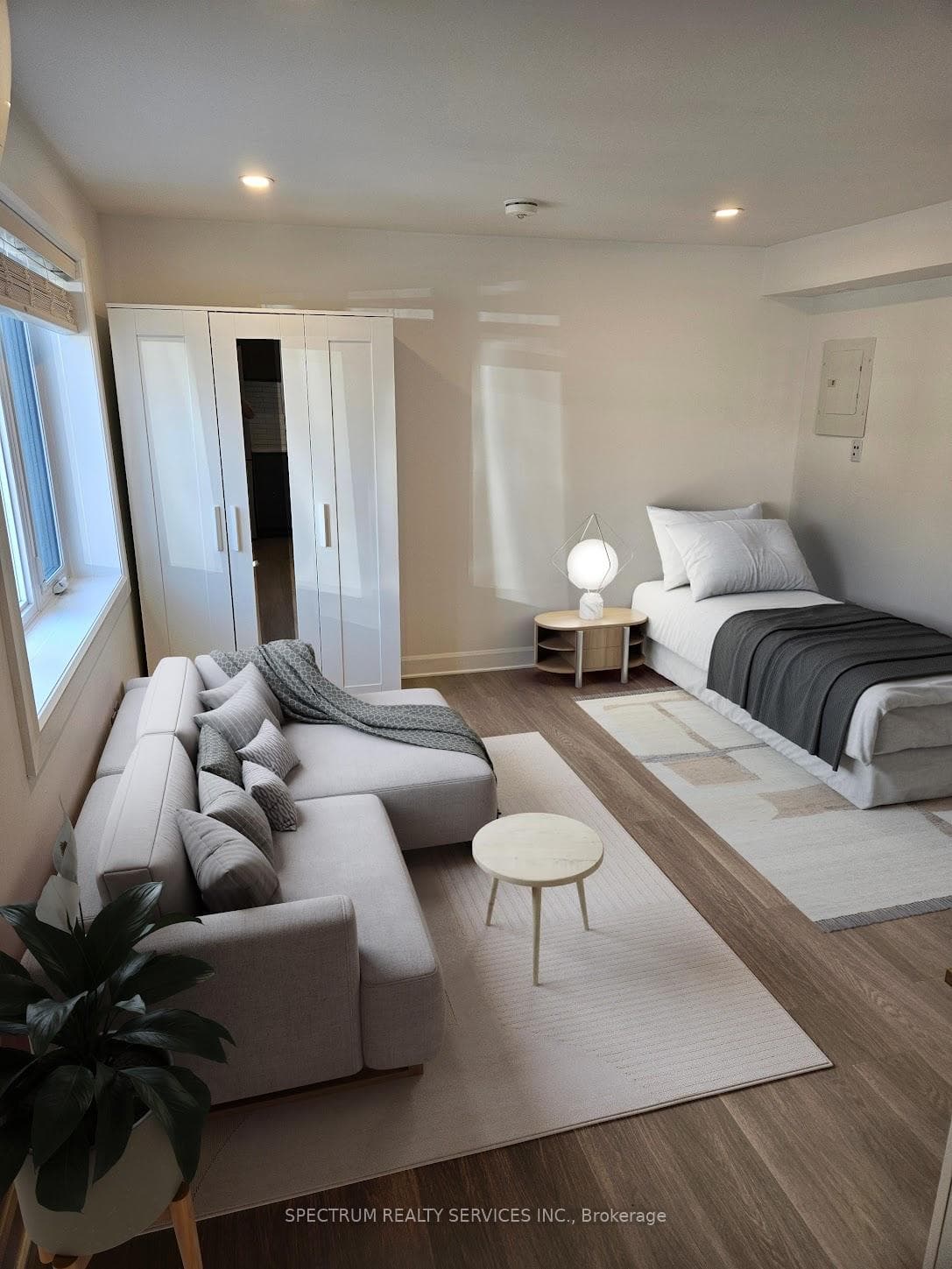 49 Gotham Court Unit 2 photo 2