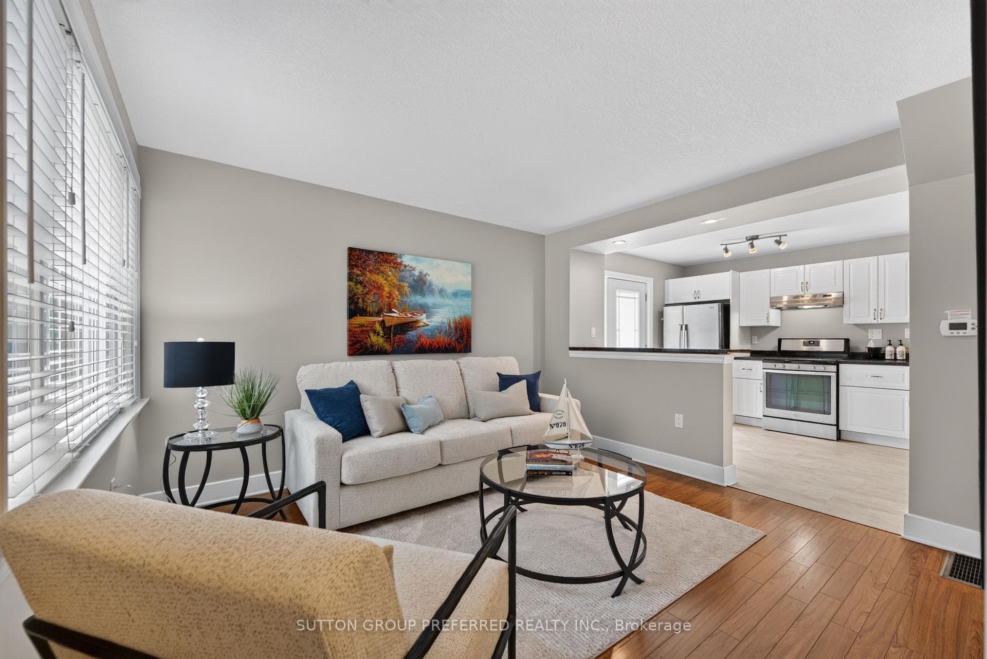 1271 Norman (Unit B) Avenue photo 11