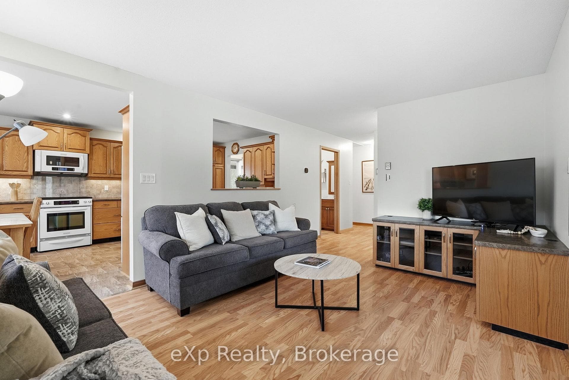 75 Lakeland Drive photo 12