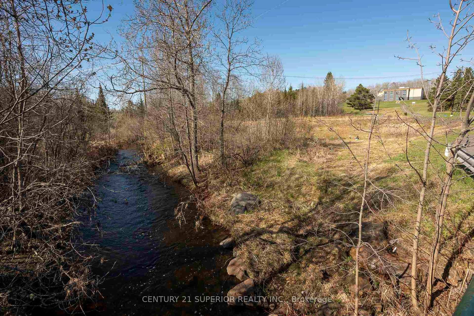 105 Hinton Ave photo 49