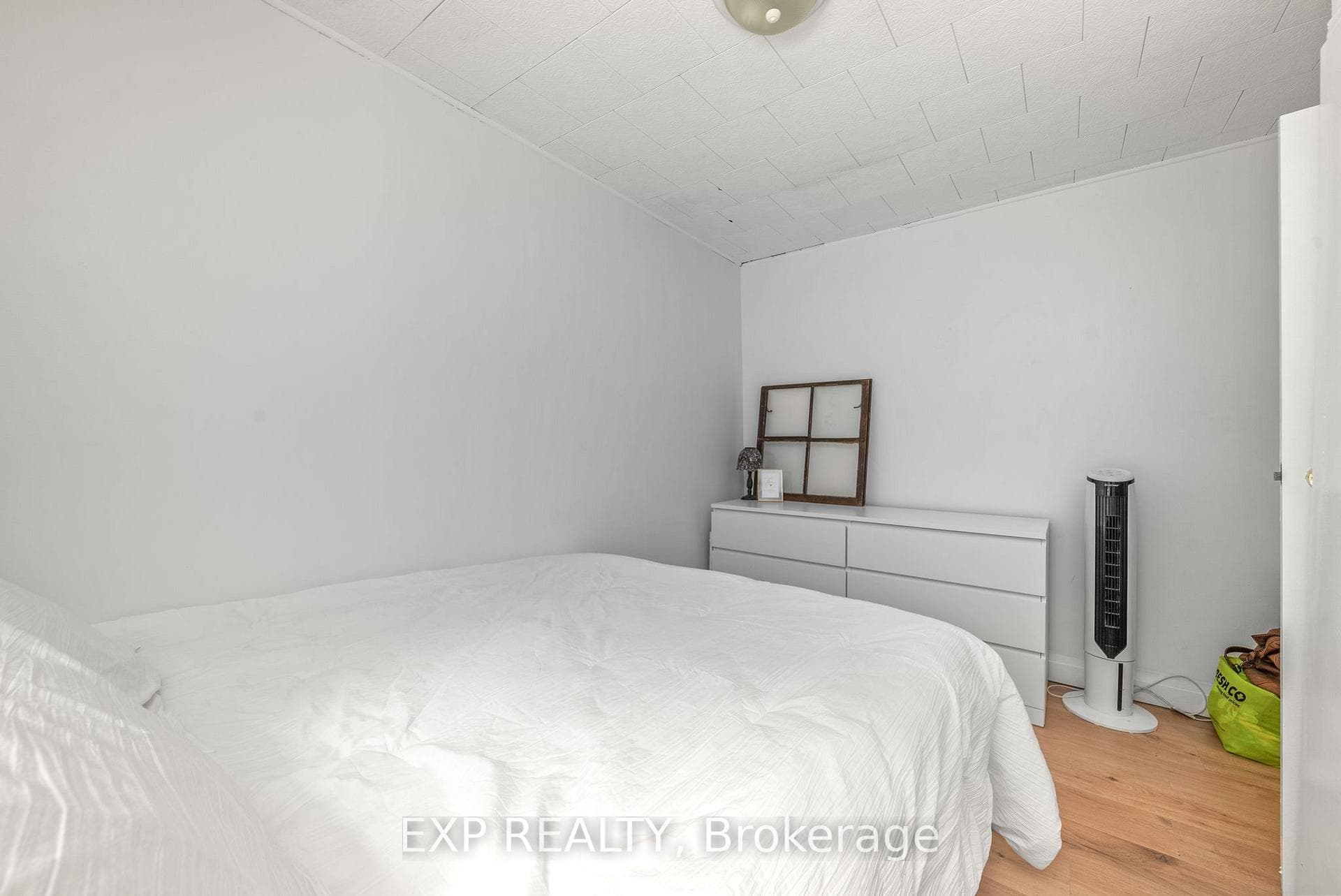 186 Wallbridge Road photo 28