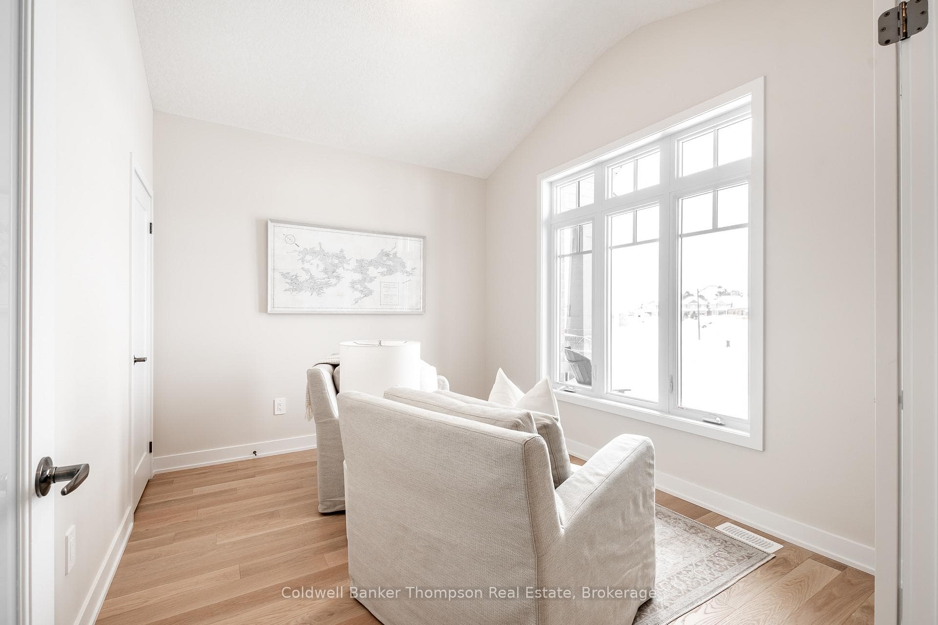 67 Eaglecrest Avenue photo 5