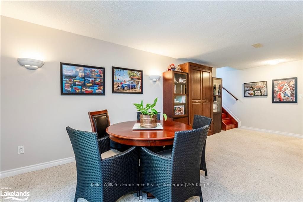 800 BIRCHWOOD Drive photo 30