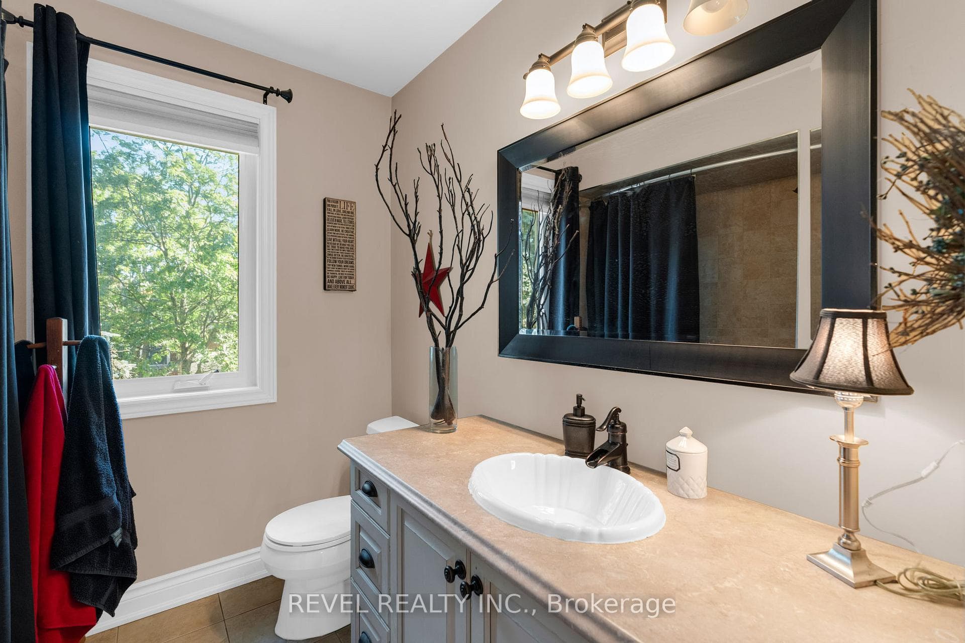 4 Pc Main Bath