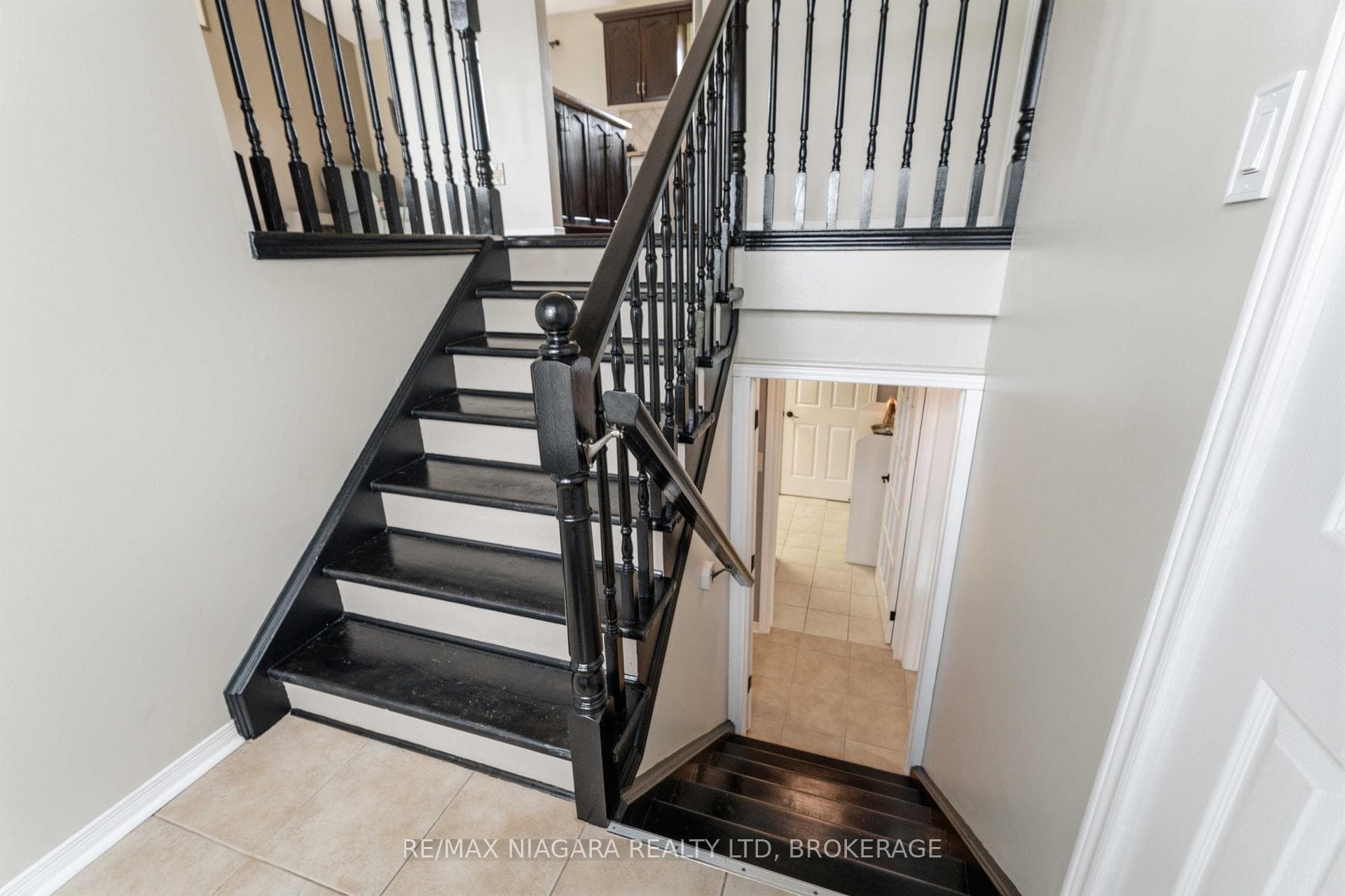 661 Carl Road photo 19