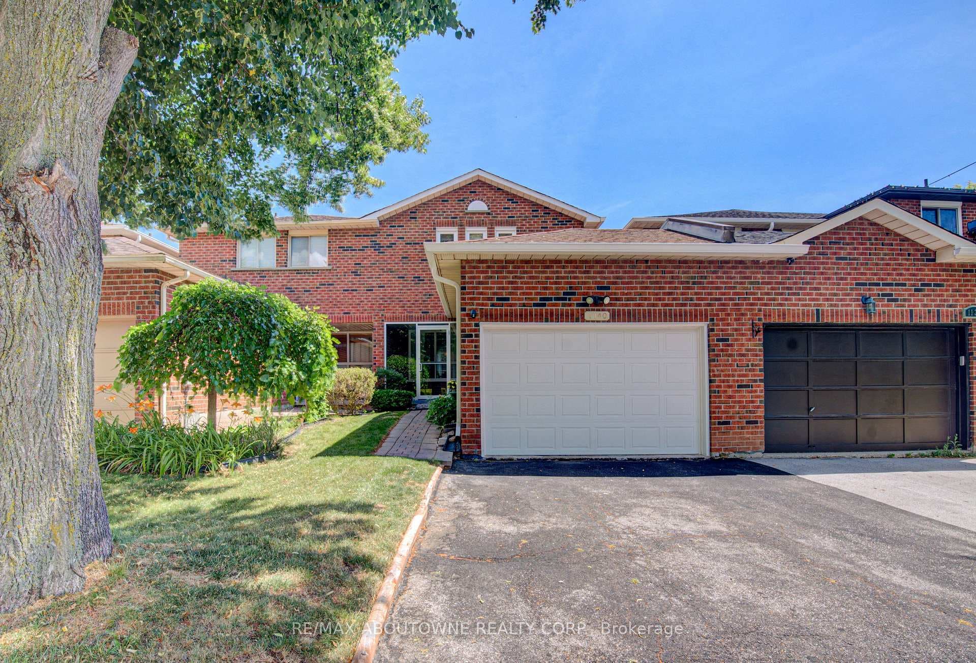 1140 Avondale Drive photo 1