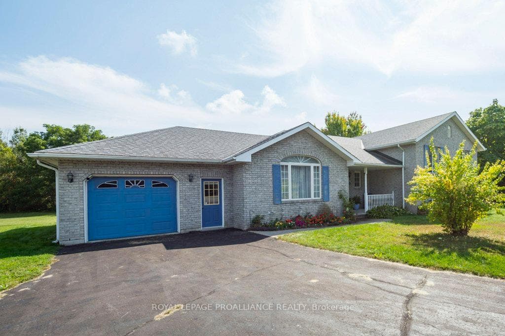 1 Fraserglen Court photo 3