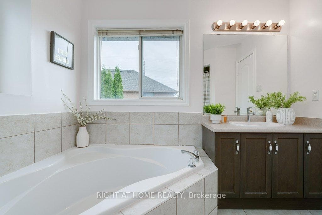 1121 Pine Glen Drive photo 33