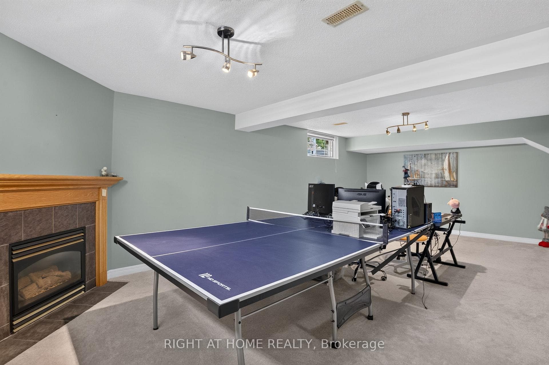 26 Evanshen Crescent photo 35