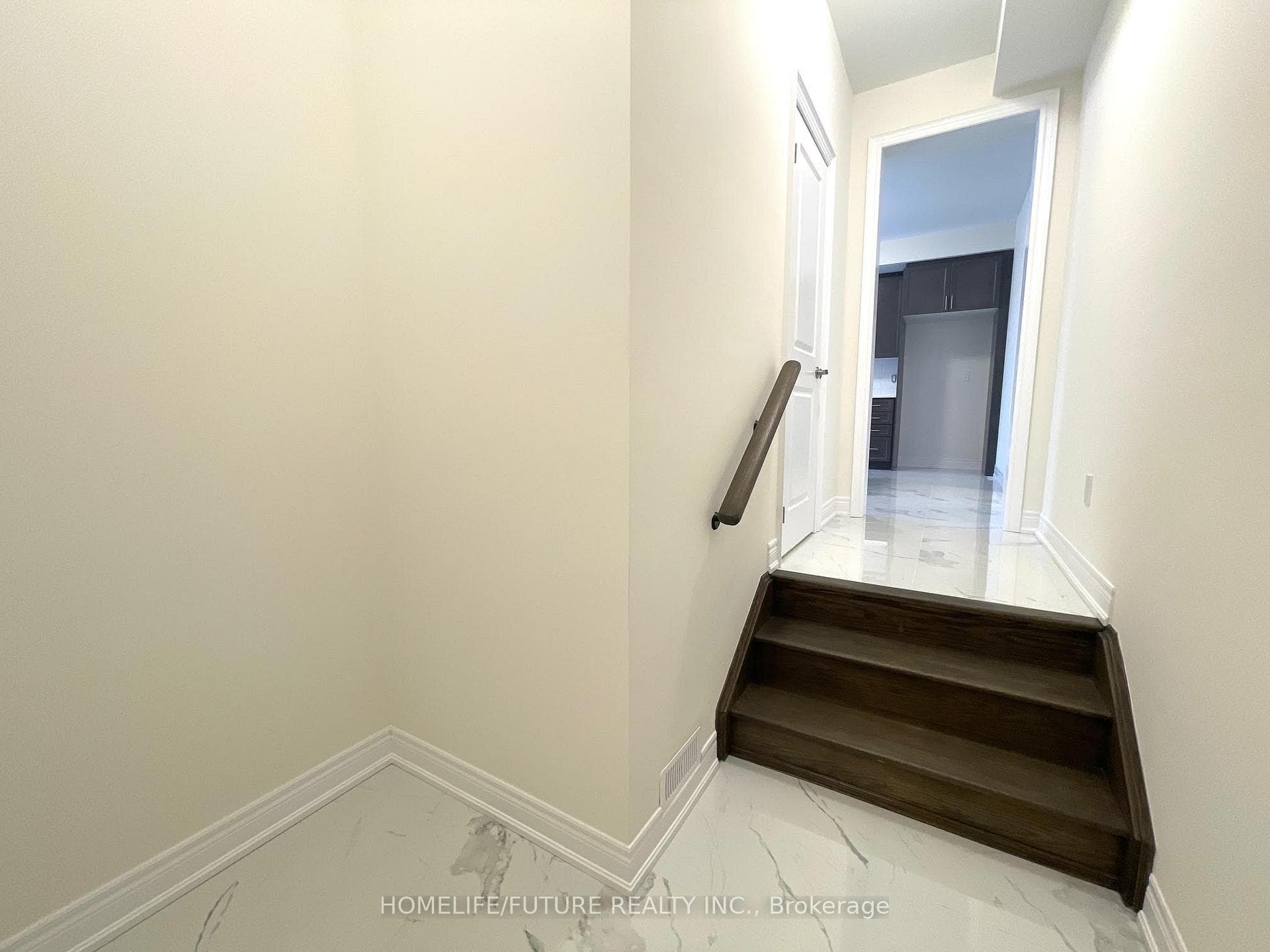 15 Wesley Brooks Street photo 13