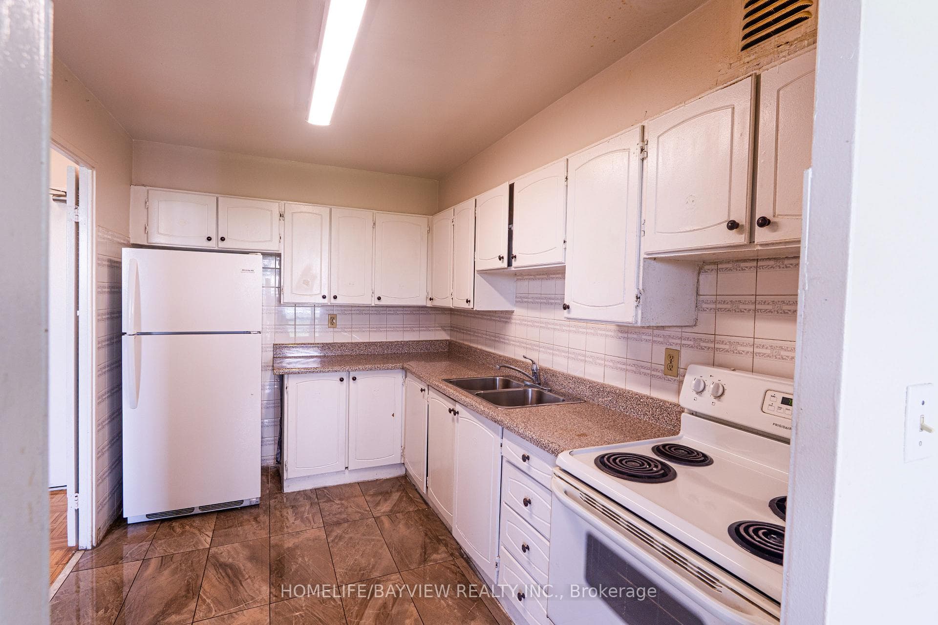 20 Edgecliff Golfway Unit 1117 photo 6