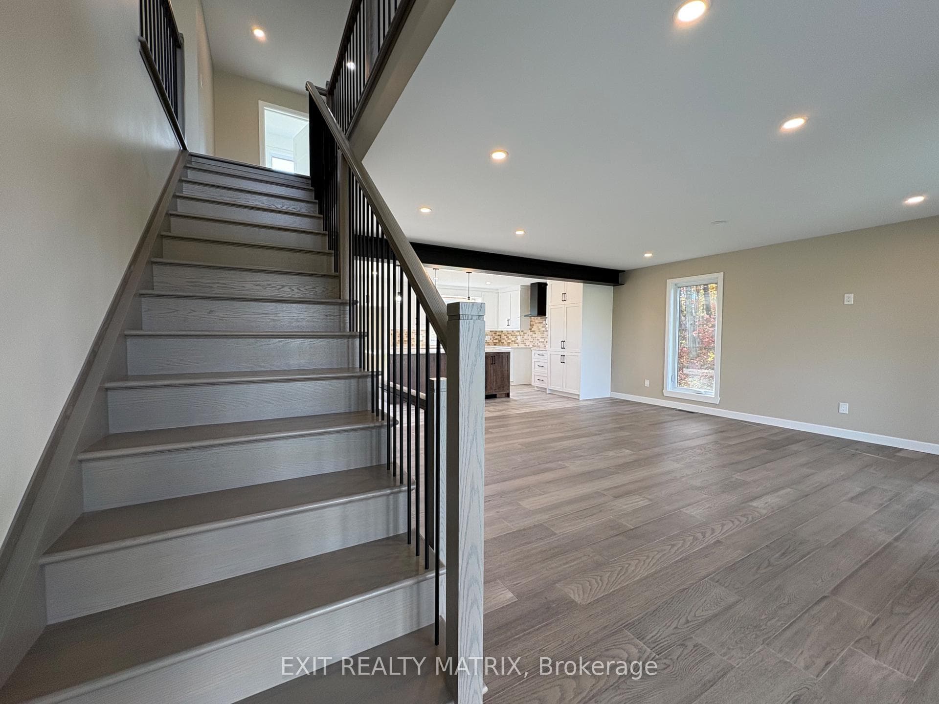 170 Gascon Street photo 6