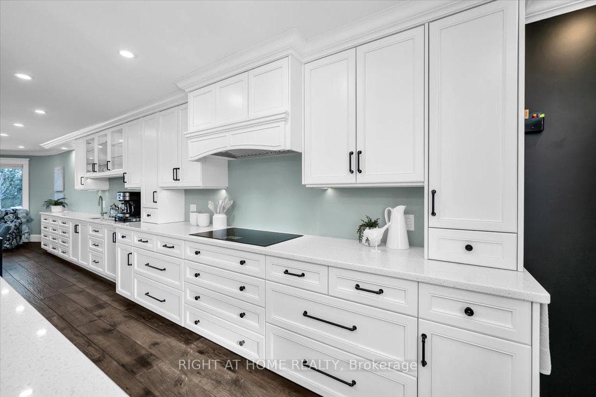 33 Willcocks Crescent photo 13