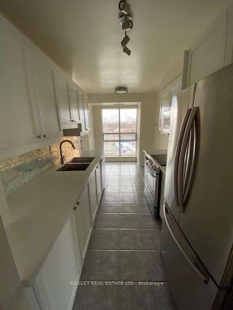1801 Bayview Avenue Unit 608 photo 23