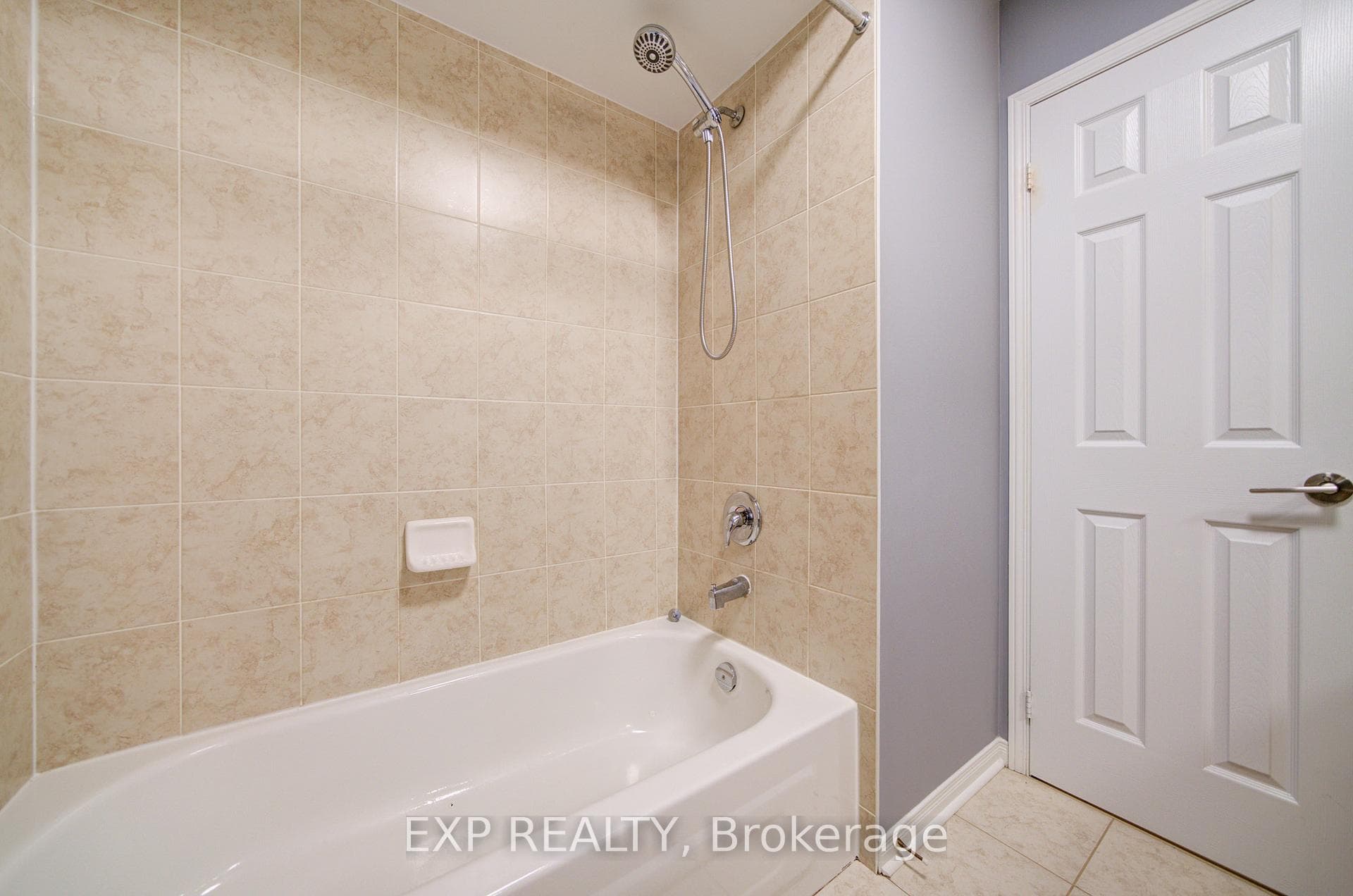 21 Westcliffe Crescent photo 33