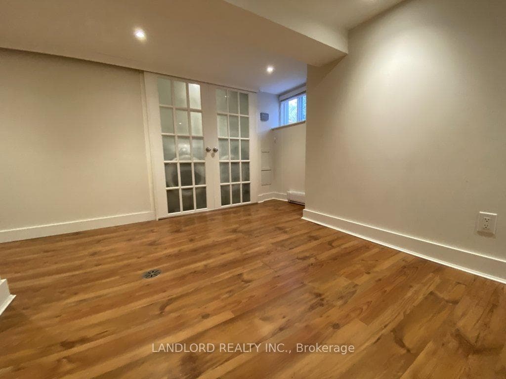 22 Lorindale Avenue photo 31