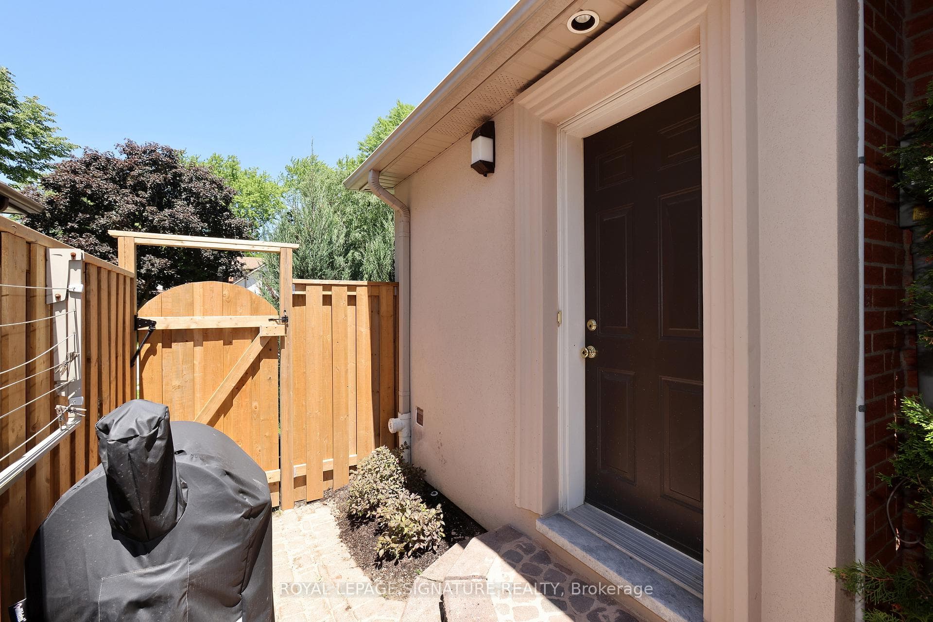 72 Acheson Boulevard photo 27