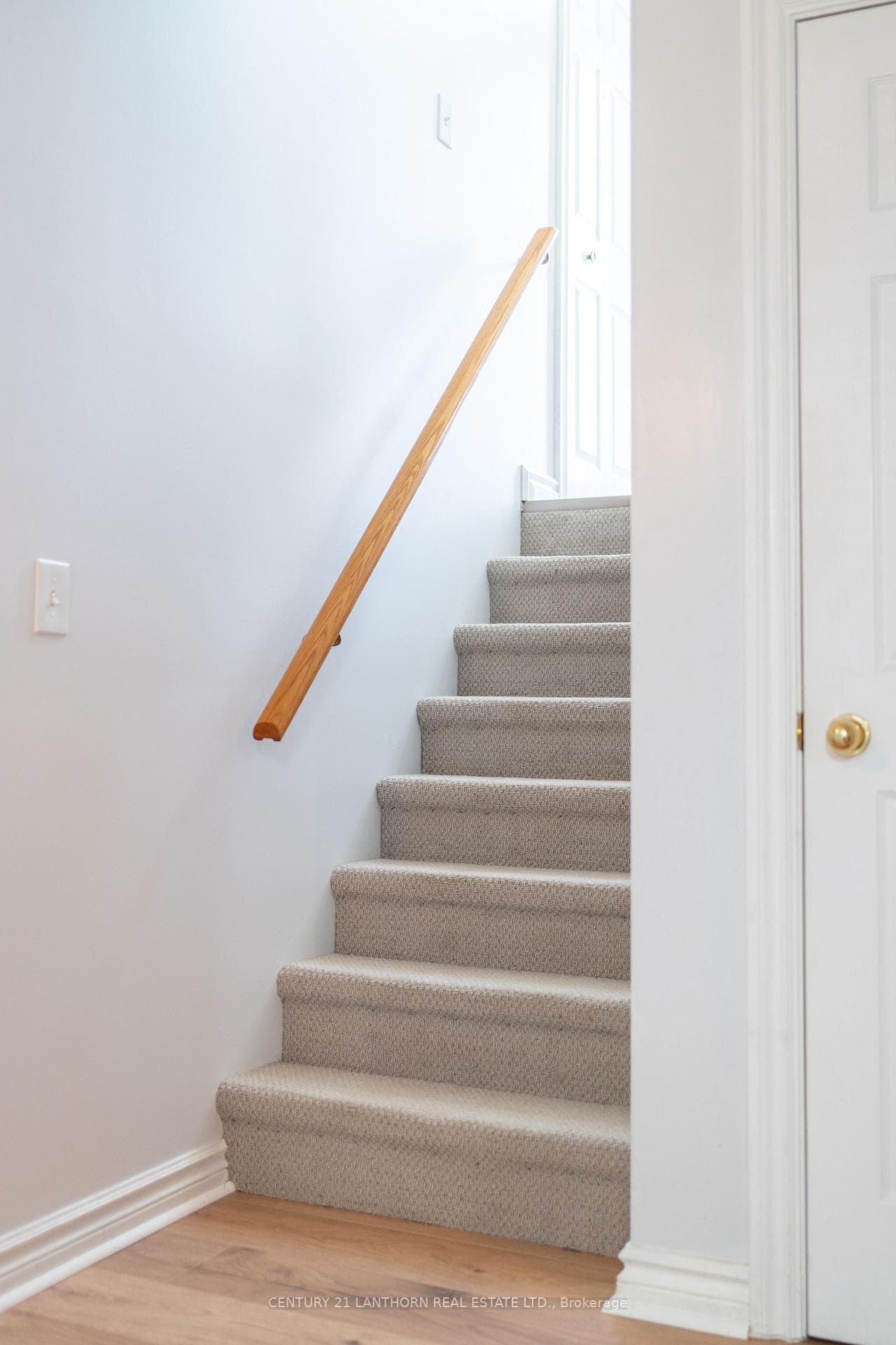 8 Parkside Road photo 21